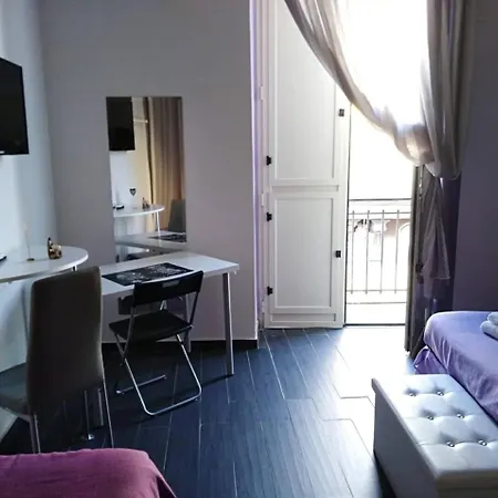 Simsara 2* Napels