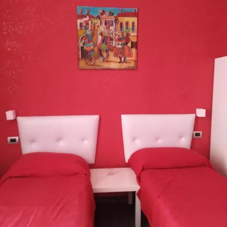 Simsara Nocleg ze śniadaniem 2*